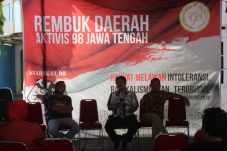 Keluarga Besar Aktivis...