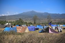 Warga Lombok Utara Memilih...