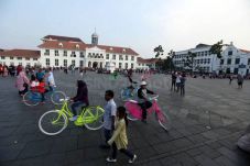 Kedua di Dunia, Pemprov...