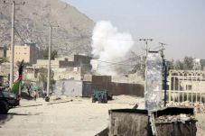 Taliban Hujani Istana...