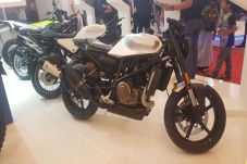 Husqvarna Akan Kentalkan...