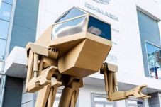 Rusia Luncurkan Robot...