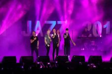 Boyzone Tutup Prambanan...