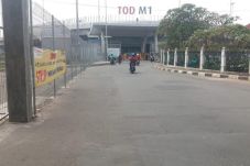 September, Bandara Soetta...