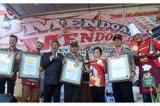 Rekor Dunia Menggoreng...