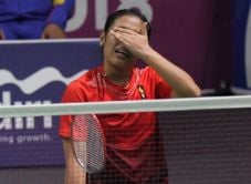 Tunggal Putri Rontok...