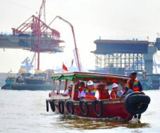 Hampir Rampung, Jembatan...