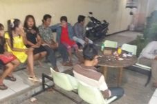 Marak, Bisnis Esek-esek...