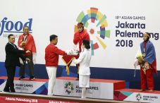 Puspa Arum Ingin Main...