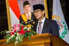 Pengganti Sandi Harus...
