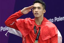 Sebelum Tanding, Jonatan...