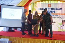 Bupati Kobar Launching...