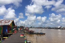 Waterfront City di Sungai...