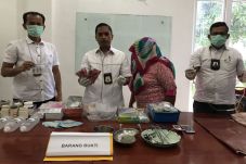 Lakukan Aborsi Ilegal,...