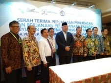 PT PII Optimistis Raih...