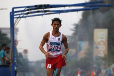 Jalan Cepat 50 Km: Hendro...