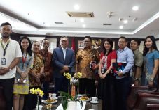 Sambangi Senayan, MNC...