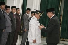 Pj Gubernur Jabar Lantik...