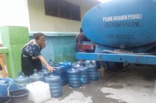Di Sragen, Warga Harus...