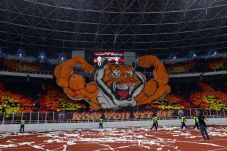 Persija Jadikan Laga...