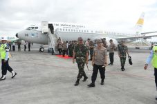 Dampingi Presiden Jokowi,...