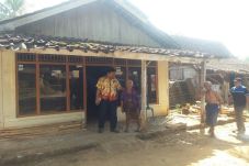 100 Rumah di Desa Duren...