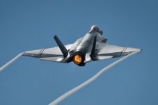Jet F-35 Israel Dihantam...