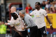 Mourinho Persembahkan...