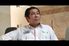 Beda dari Sebelumnya,...