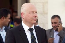 Palestina Tuntut Trump...