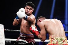 Mikey Garcia Tidak Menolak...