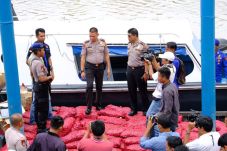 9 Ton Bawang Merah Ilegal...