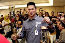 Torch Relay Asian Para...