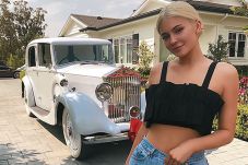 Hadiah Rolls-Royce Klasik...
