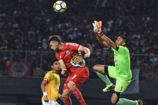 Persija Telan Kekalahan...