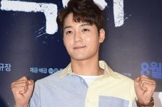 Hari Ini, Kim Jin Woo...