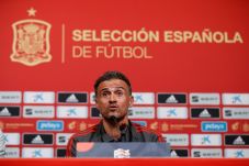 Luis Enrique Ingin Menangi...