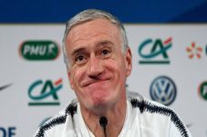 Lawan Belanda, Deschamps...