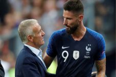 Deschamps: Giroud Sering...