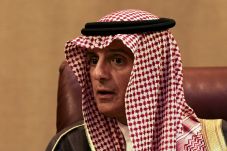 Menlu Saudi Tegaskan...