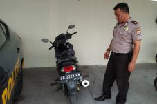 Curi Motor Usai Mabuk...