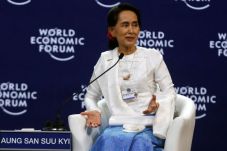 Suu Kyi Bela Vonis Penjara...