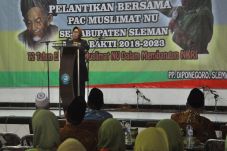 17 Pengurus PAC Muslimat...