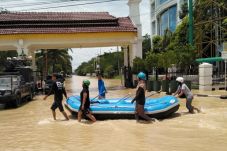 Kota Medan Dikepung...