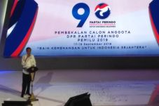 Jokowi Buka Pembekalan...