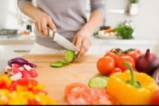 Studi: Masak Sendiri...