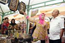 Serap Tenaga Kerja,...