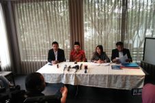 Gelar Konferensi Pers,...