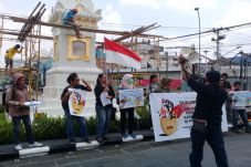 Aktivis Desak KPK Berani...