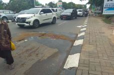 Pamit Makan Siang, PNS...